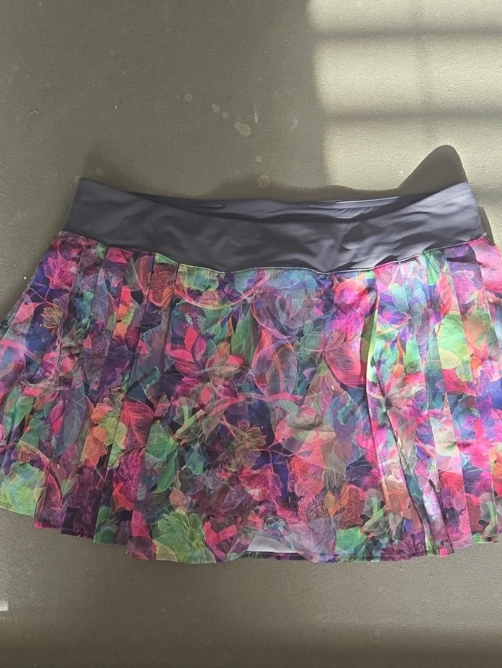 lululemon athletica Neon Floral Pleated Mini Skirt with Gray Waistband